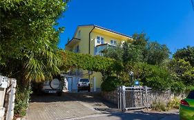 Apartments Vukelic